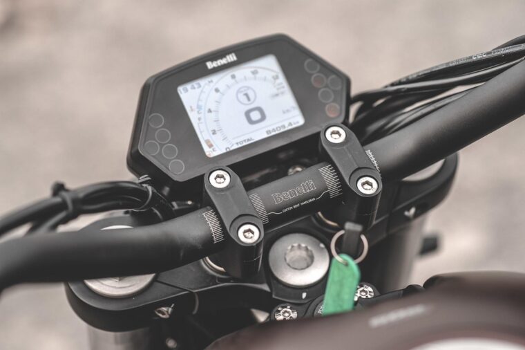 Benelli-502C-2020-PruebaMBK (32)