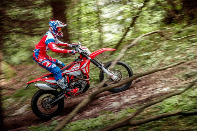 Beta-RR-enduro-2021-accion (6)