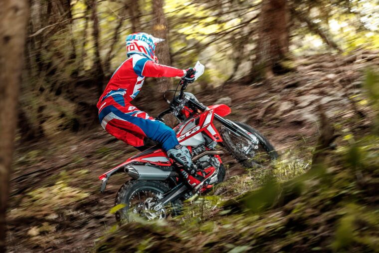 Beta-RR-enduro-2021-accion (7)