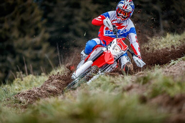 Beta RR enduro 2021 accion (9)