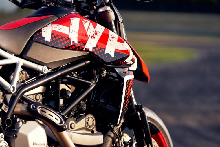 Ducati-Hypermotard-950-RVE-2021-21