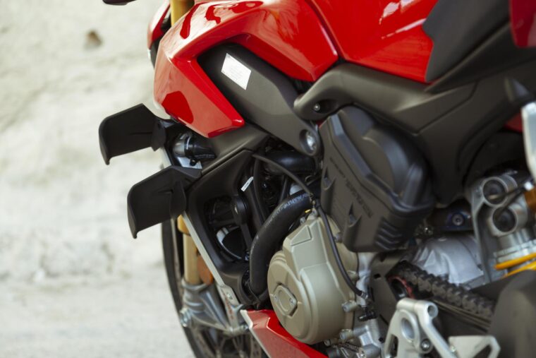 Ducati-Streetfighter-V4-S-2020-detalles-15