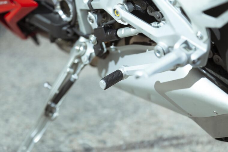 Ducati-Streetfighter-V4-S-2020-detalles-17