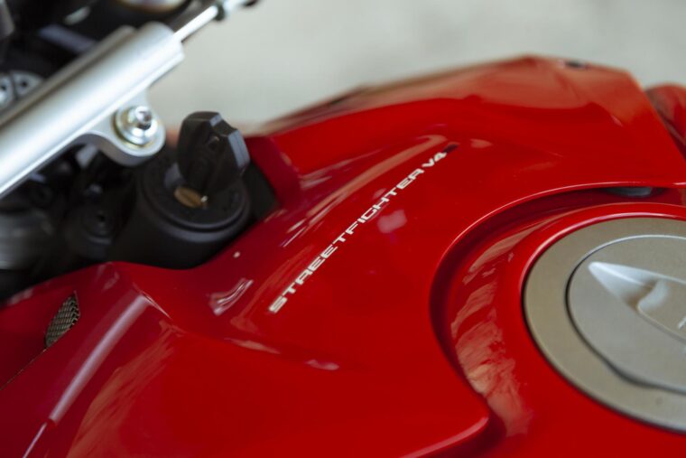 Ducati-Streetfighter-V4-S-2020-detalles-8