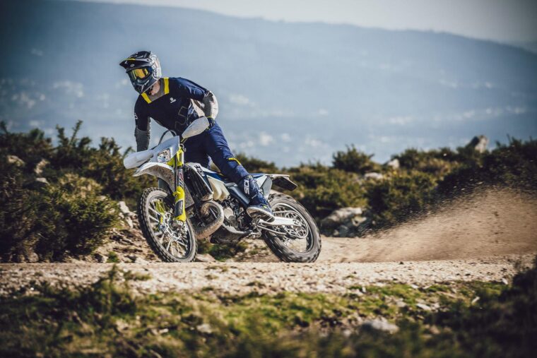 Husqvarna-TE-250i-2021-enduro (6)