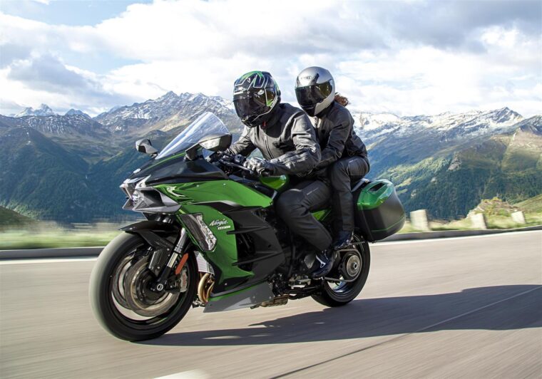 Kawasaki-Ninja-H2-SX-SE-plus-2020 (2)