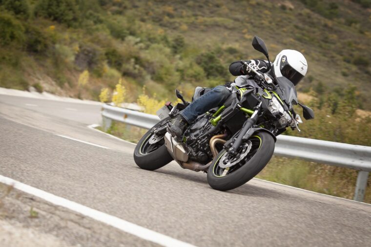 Prueba-Kawasaki-Z650-20209