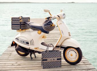 Vespa 946 Christian Dior 2021 (1)