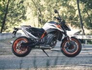 KTM 890 Duke R 2020 detalles 1