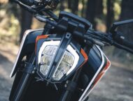 KTM 890 Duke R 2020 detalles 11