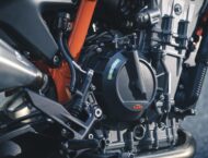 KTM 890 Duke R 2020 detalles 18