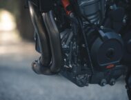 KTM 890 Duke R 2020 detalles 19