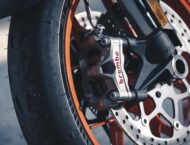 KTM 890 Duke R 2020 detalles 4