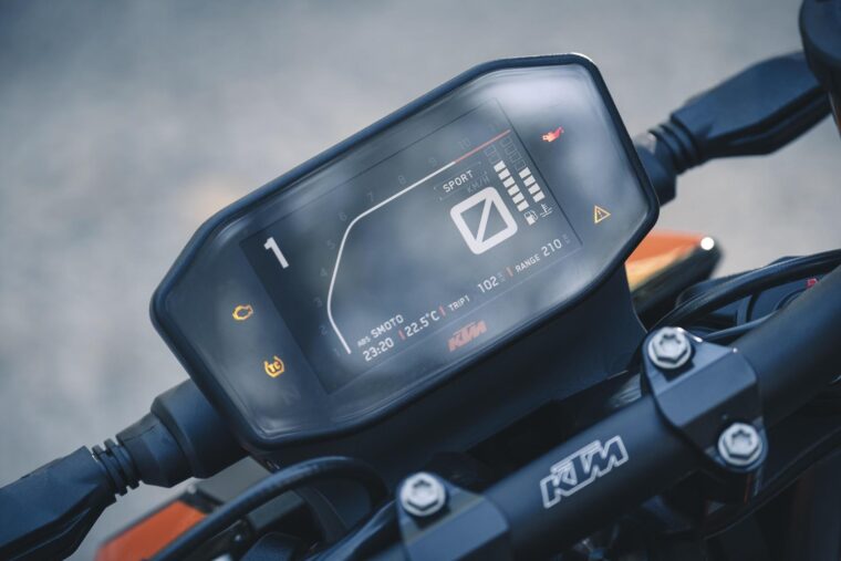KTM-890-Duke-R-2020-detalles-8