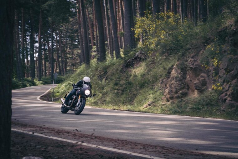 Triumph Thruxton RS 2020 Accion - 10