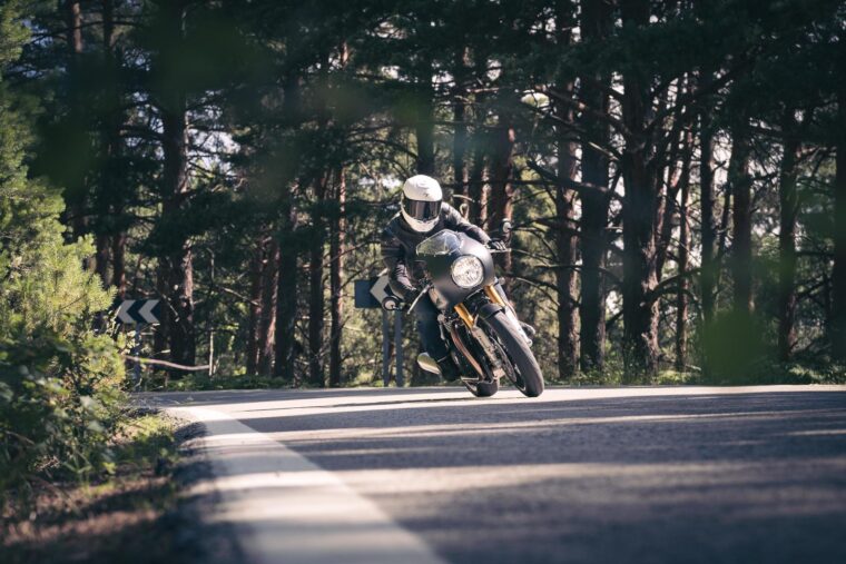 Triumph Thruxton RS 2020 Accion - 15