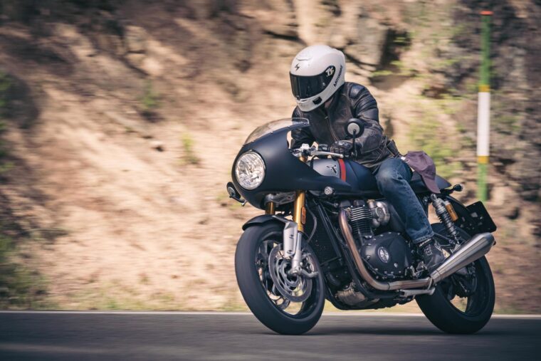 Triumph Thruxton RS 2020 Accion - 9