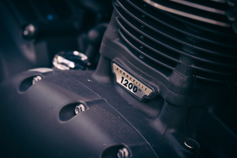 Triumph-Thruxton-RS-2020-detalles-14