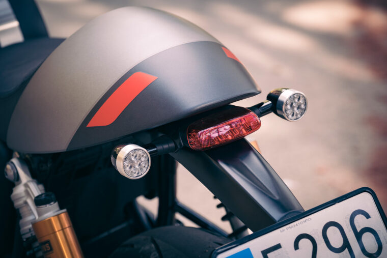 Triumph-Thruxton-RS-2020-detalles-23