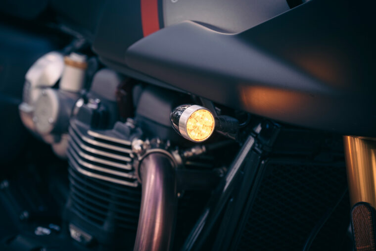 Triumph-Thruxton-RS-2020-detalles-9