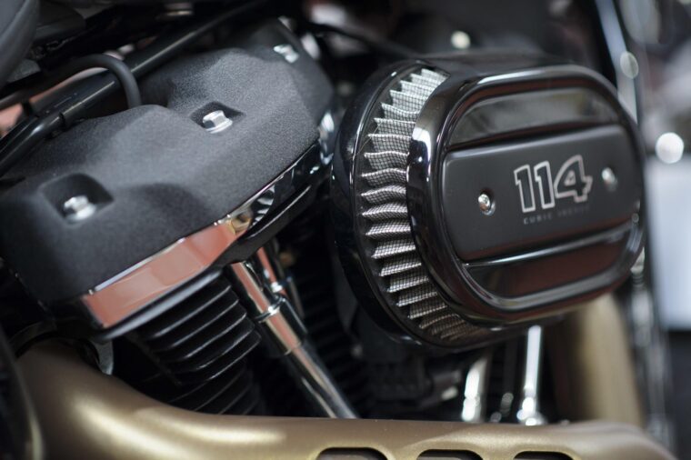 Harley-Davidson-Softail-Fat-Bob-114-detalles-11