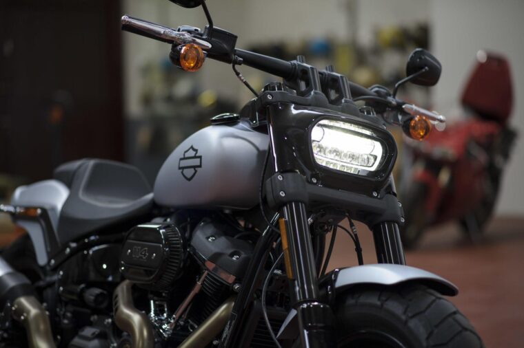 Harley-Davidson-Softail-Fat-Bob-114-detalles-15