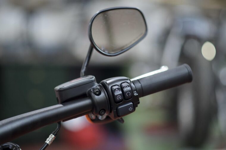 Harley-Davidson-Softail-Fat-Bob-114-detalles-30