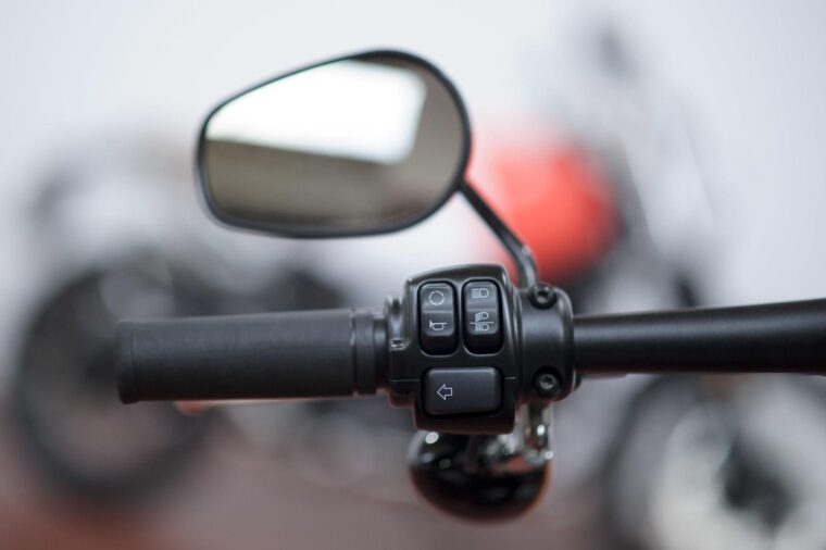 Harley-Davidson-Softail-Fat-Bob-114-detalles-31