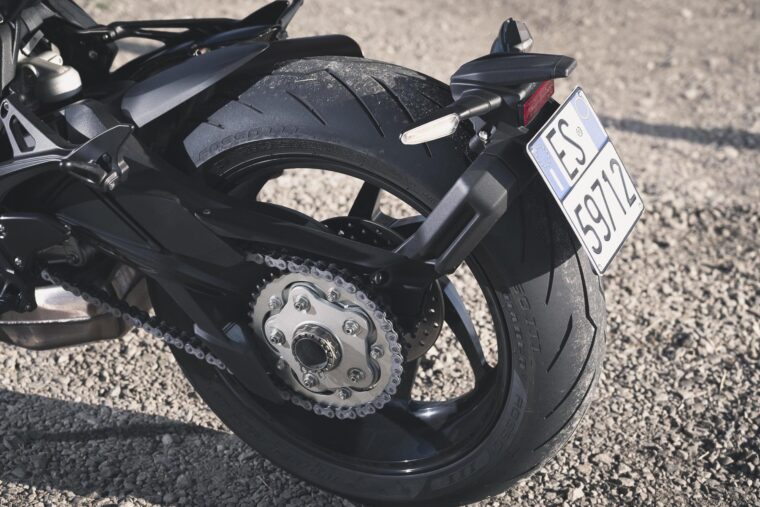 MV-Agusta-Brutale-800-A2-2020-detalles-11