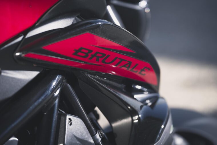 MV-Agusta-Brutale-800-A2-2020-detalles-5
