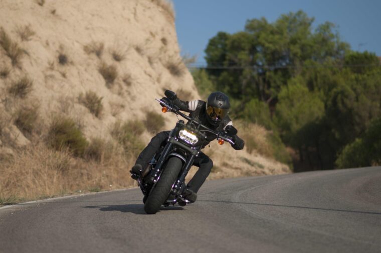 Prueba-Harley-Davidson-Softail-Fat-Bob-114-24