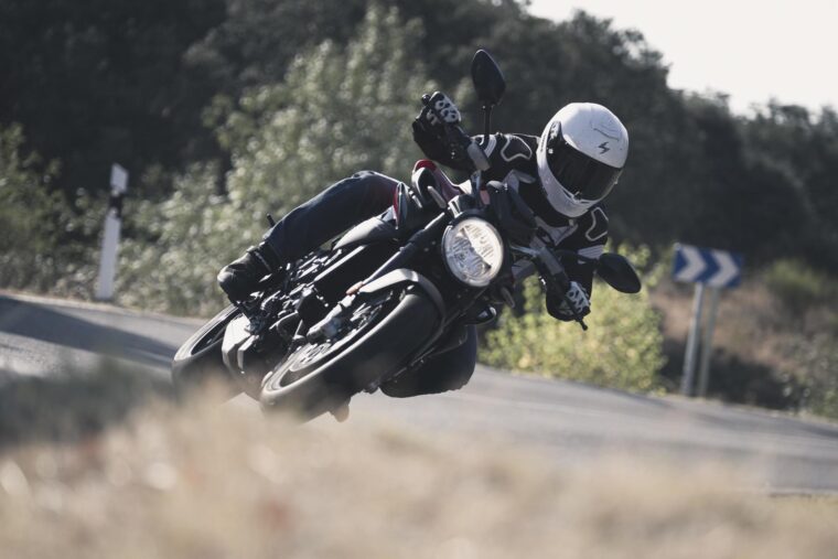 Prueba-MV-Agusta-Brutale-800-A2-9