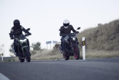 Yamaha MT 03 2020 vs Kawasaki Z400 2020 prueba 13