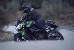 Yamaha MT 03 2020 vs Kawasaki Z400 2020 prueba 28
