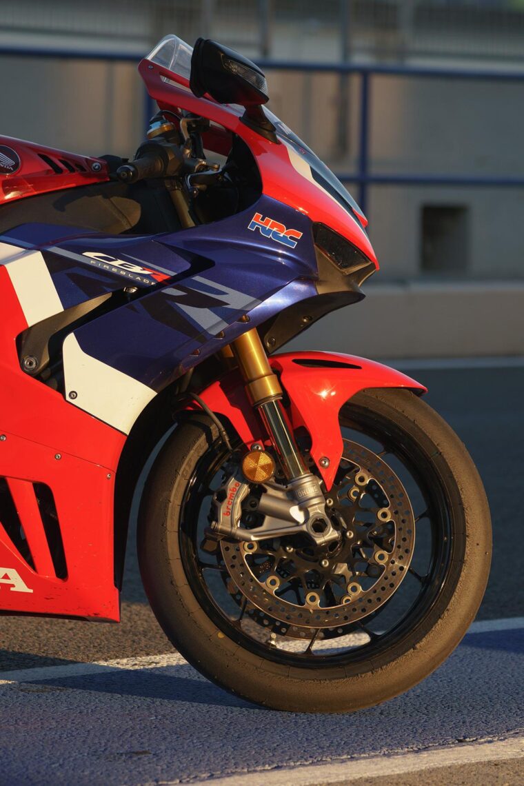 Dunlop-GP-Racer-D212-slick-prueba-3