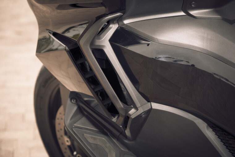 Honda-Forza-750-2021-detalles-15