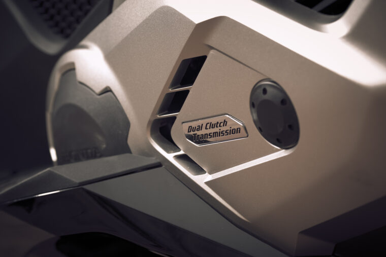 Honda-Forza-750-2021-detalles-29