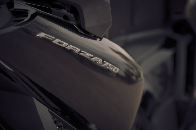 Honda-Forza-750-2021-detalles-31