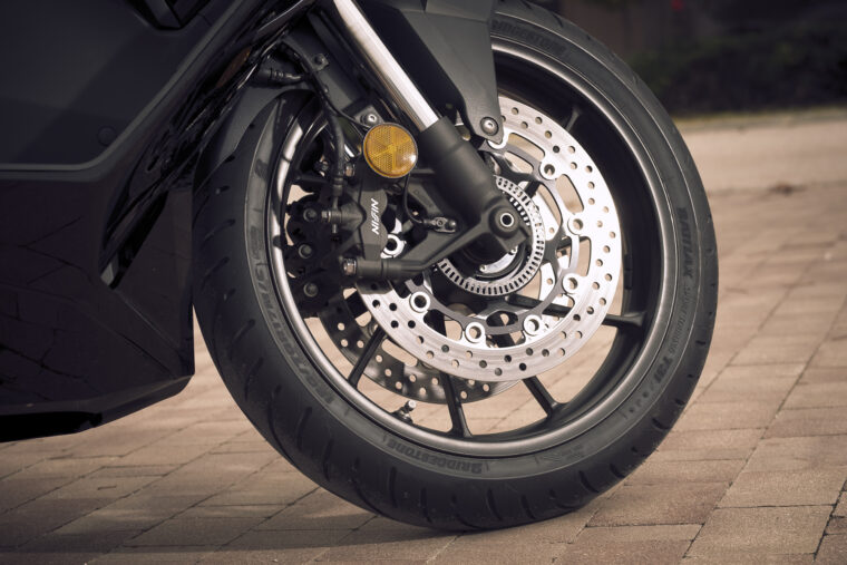 Honda-Forza-750-2021-detalles-36