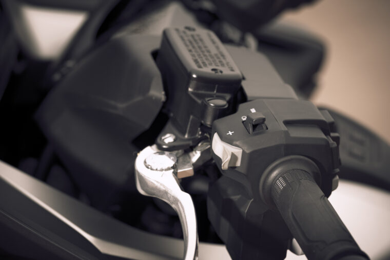 Honda-Forza-750-2021-detalles-9