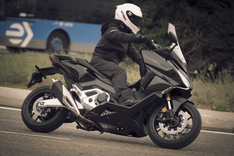 Honda-Forza-750-2021-prueba-8