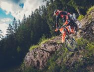 KTM 690 Enduro R 2021 accion 3