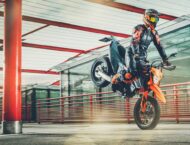 KTM 690 SMC R 2021 accion 2