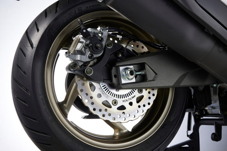 KYMCO-CV3-575-2026-detalles12