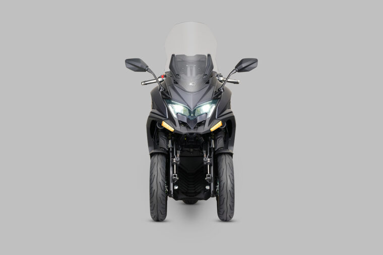 KYMCO-CV3-575-2026-estudio-negro7