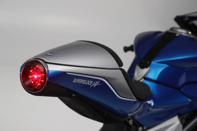 MV-Agusta-Superveloce-Alpine-2021-26