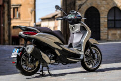 Piaggio Beverly 300 2021 estaticas (51)