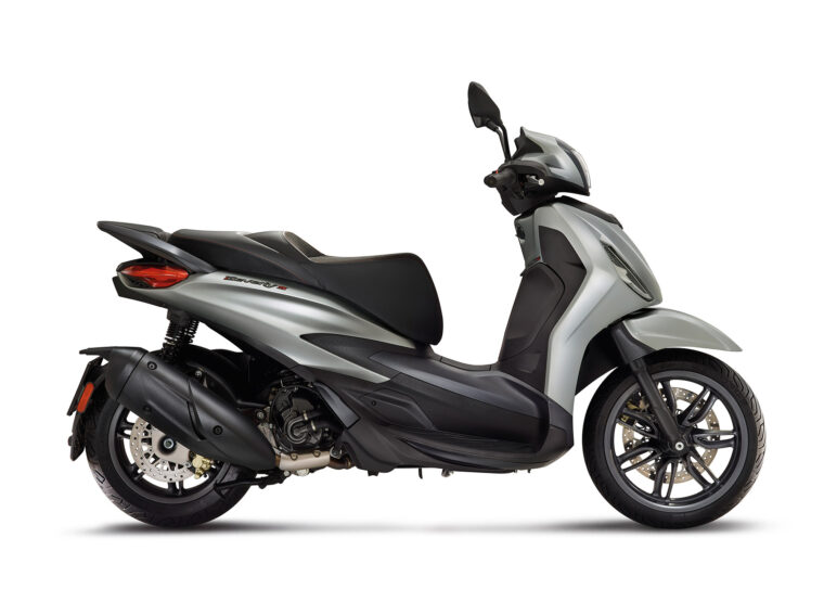 Piaggio Beverly 300 S 2021 (1)
