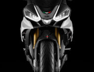 Aprilia Tuono V4 2021 blanca (5)