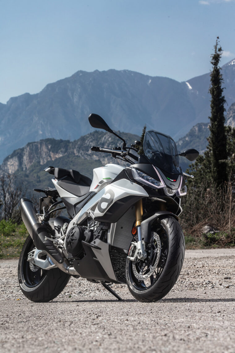 Aprilia Tuono V4 2021 estaticas (29)